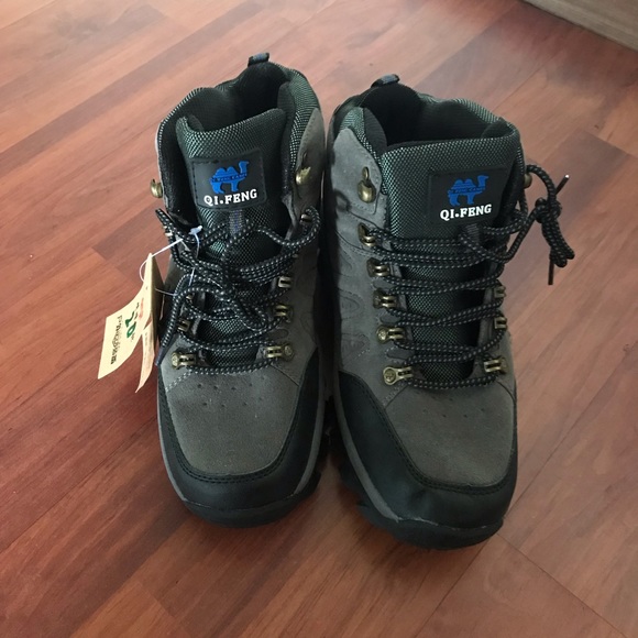 QI Feng Camel Shoes Bnwt Qi Feng Camel Outdoor Hiking